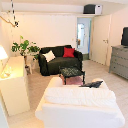 פלאנסבורג Zentrale Ferienwohnung „Treibholz“ Im Sonnenblumenhaus מראה חיצוני תמונה