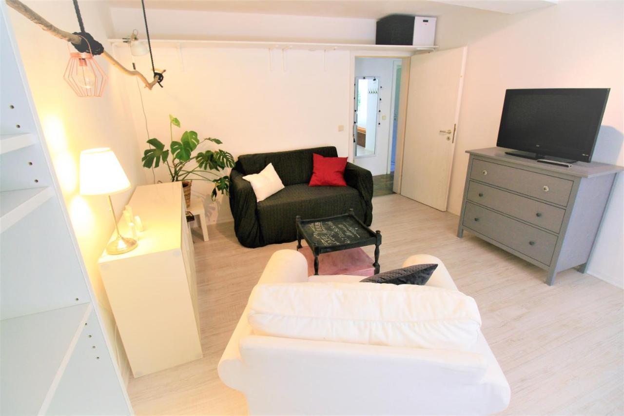פלאנסבורג Zentrale Ferienwohnung „Treibholz“ Im Sonnenblumenhaus מראה חיצוני תמונה
