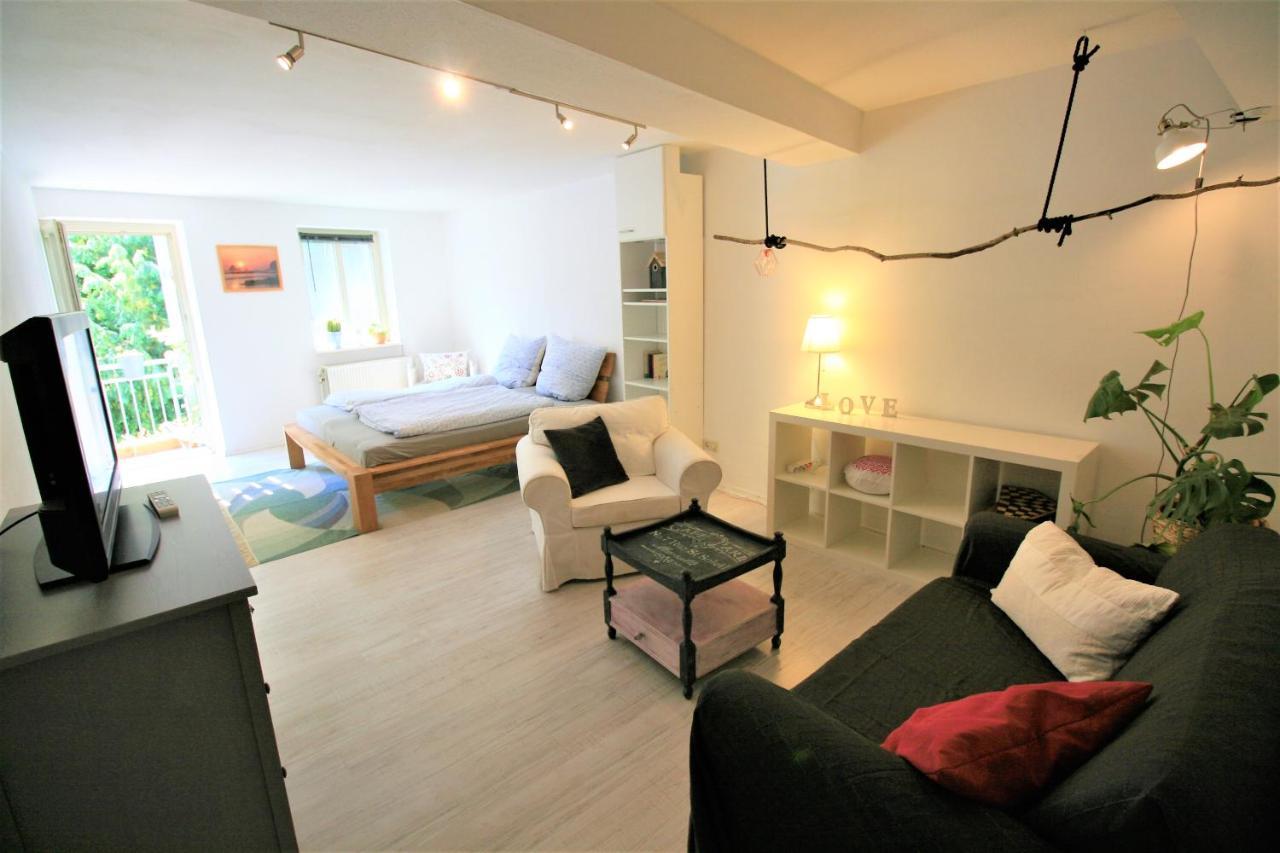 פלאנסבורג Zentrale Ferienwohnung „Treibholz“ Im Sonnenblumenhaus מראה חיצוני תמונה