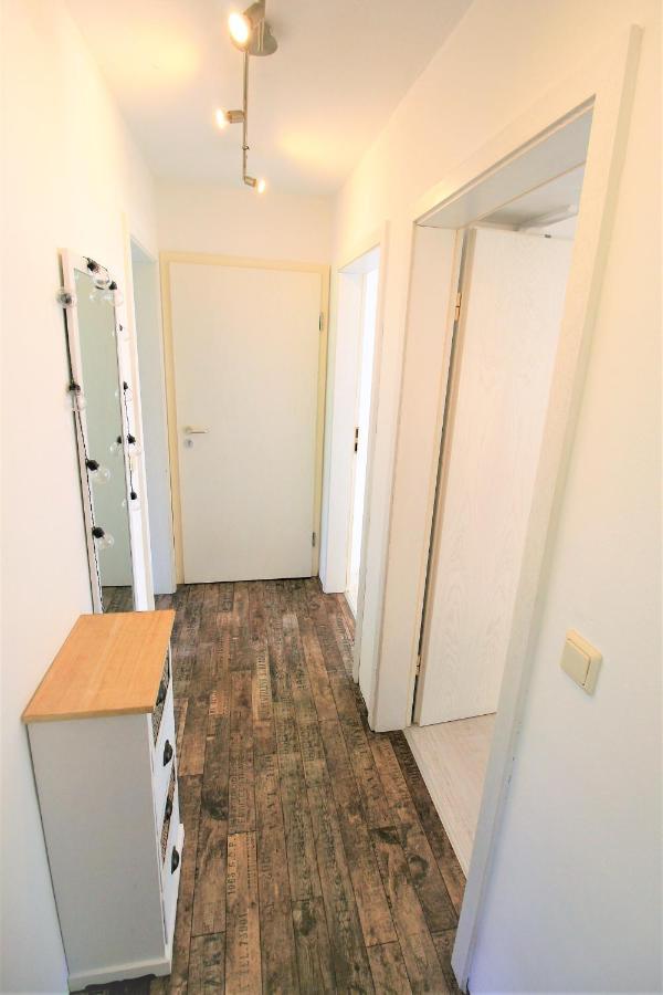 פלאנסבורג Zentrale Ferienwohnung „Treibholz“ Im Sonnenblumenhaus מראה חיצוני תמונה