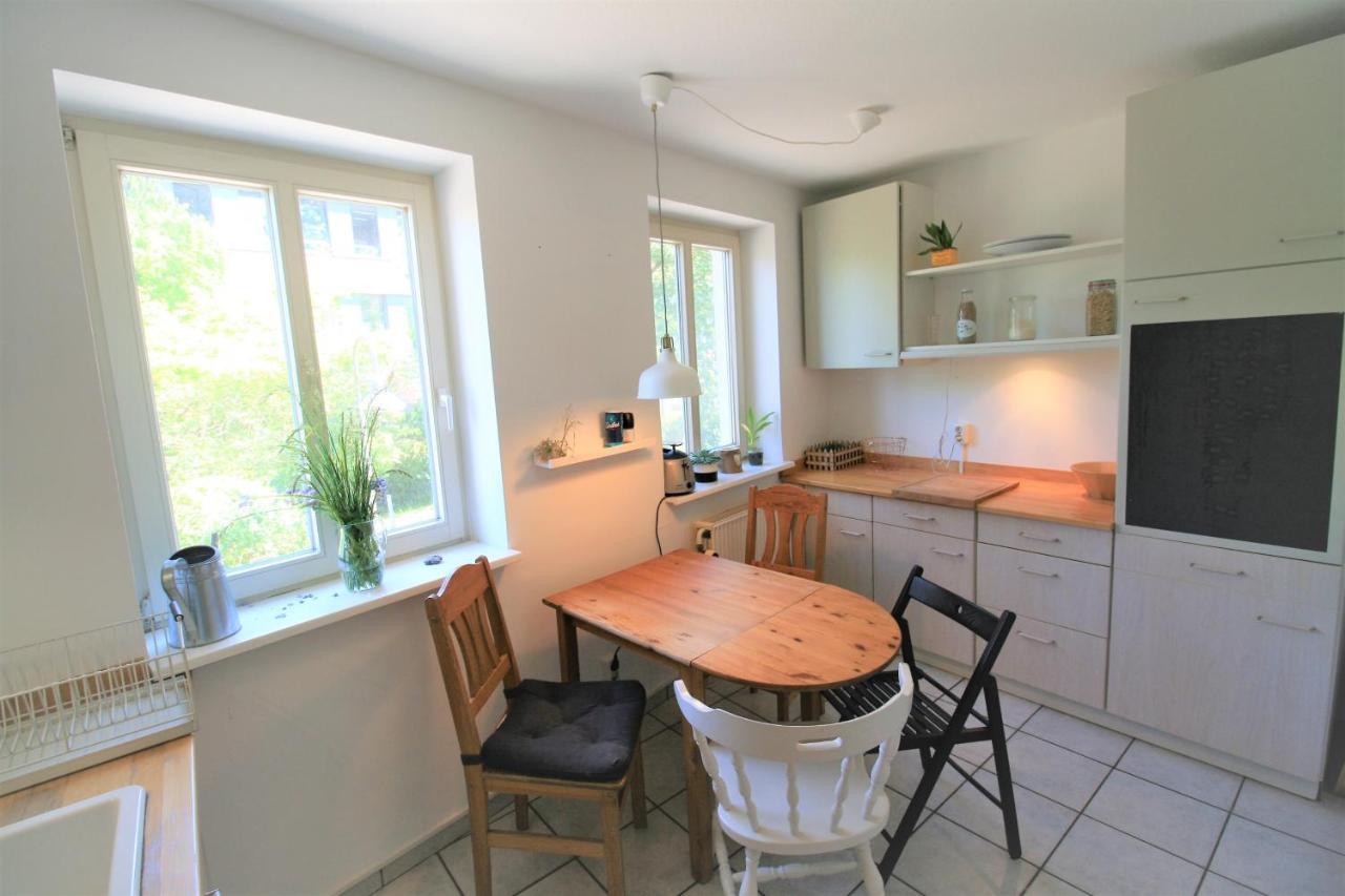 פלאנסבורג Zentrale Ferienwohnung „Treibholz“ Im Sonnenblumenhaus מראה חיצוני תמונה