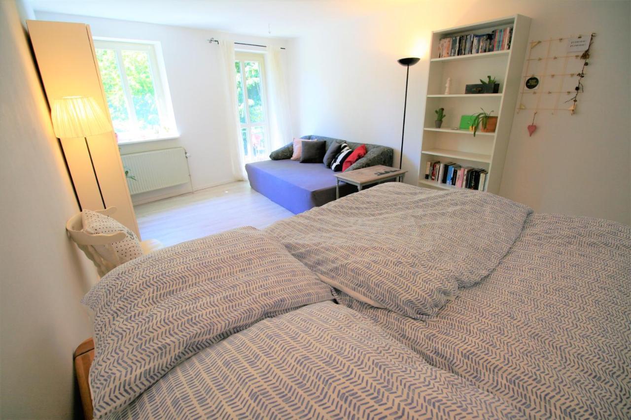 פלאנסבורג Zentrale Ferienwohnung „Treibholz“ Im Sonnenblumenhaus מראה חיצוני תמונה